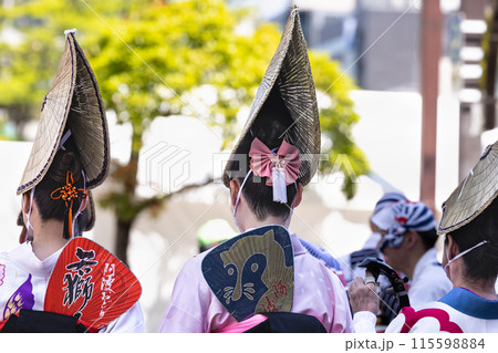 仙台青葉まつりに参加する阿波おどりの踊り子さん達 仙台青葉まつりに参加する阿波おどりの踊り子さん達 115598884