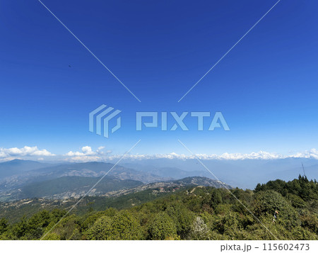 ネパール・ナガルコットから眺めるヒマラヤの峰々 Himalayas from Nagarkot ネパール・ナガルコットから眺めるヒマラヤの峰々 Himalayas from Nagarkot 115602473