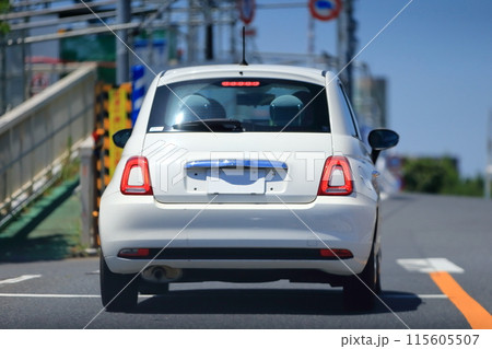 白いイタリア車　イメージ 115605507