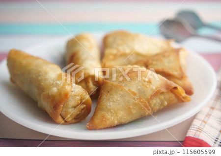 Onion samosa ready to eat Onion samosa ready to eat 115605599