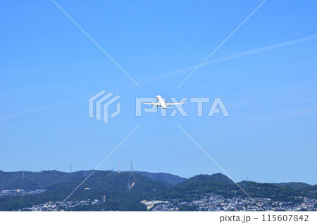 大阪国際空港　JAL　飛行機　離陸　スカイパーク 115607842