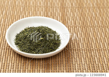 緑茶の葉 115608941