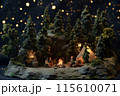 ミニチュアキャンプシーン：夜の山と焚き火のひととき 115610071
