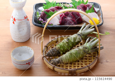 本わさび(生山葵)とミンク鯨のお刺身 本わさび(生山葵)とミンク鯨のお刺身 115614490