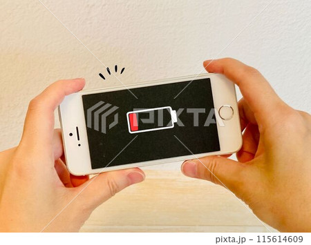 やばい！充電が切れそう 115614609