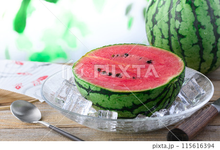 スイカ　（ 小玉スイカ ） 115616394