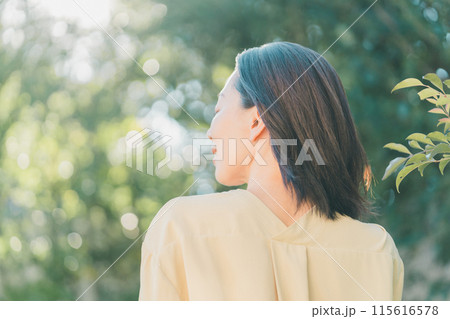 a forty-something woman 115616578