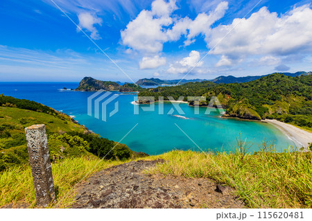 小笠原諸島・父島 中山峠展望台から望む絶景 小笠原諸島・父島 中山峠展望台から望む絶景 115620481