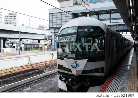 高松行きのマリンライナー（JR岡山駅にて） 115621904