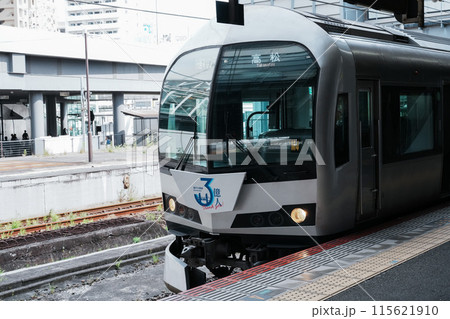 高松行きのマリンライナー（JR岡山駅にて） 115621910
