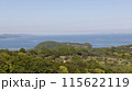 瀬戸内海の青い海と青い空 115622119