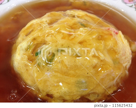 チェーン店で食べる「天津飯」 115625432