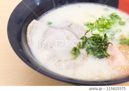美味しい魚介系スープのラーメン 115625575