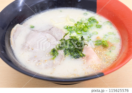 美味しい魚介系スープのラーメン 美味しい魚介系スープのラーメン 115625576