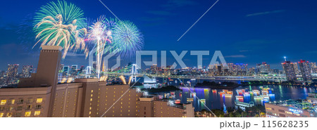 東京の空を華麗に彩るお台場花火　パノラマ　 115628235