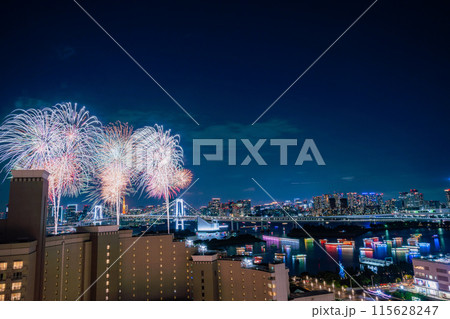 東京の空を華麗に彩るお台場花火 東京の空を華麗に彩るお台場花火 115628247
