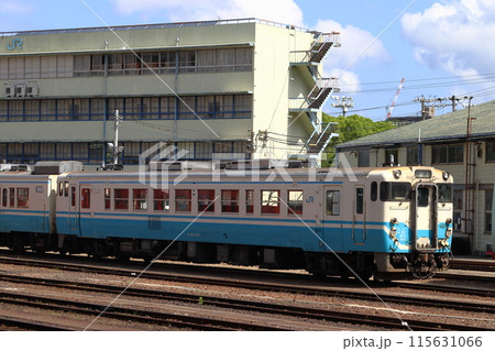 徳島駅:徳島運転所に留置中のキハ40(徳島県徳島市) 徳島駅:徳島運転所に留置中のキハ40(徳島県徳島市) 115631066