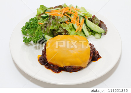 チェダーチーズハンバーグ チェダーチーズハンバーグ 115631886