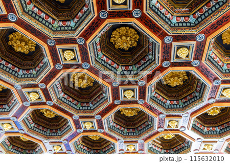 Colorful wooden ceiling decoration, vintage luxury architecture 115632010