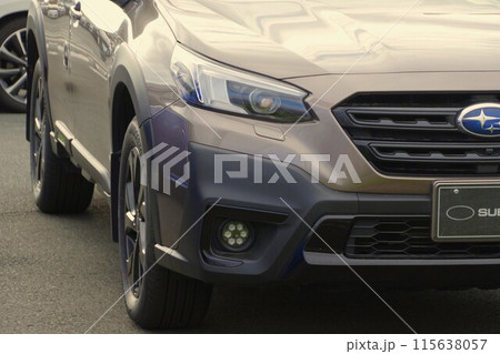 自動車イメージ　スバル6代目アウトバックのフロントマスク 115638057
