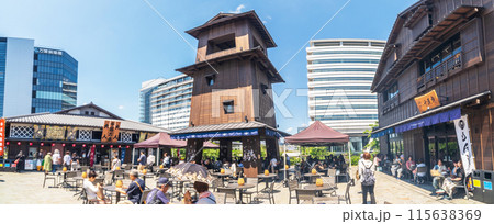 「東京都」観光客で賑わう豊洲千客万来の風景 115638369