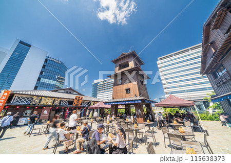 「東京都」観光客で賑わう豊洲千客万来の風景 「東京都」観光客で賑わう豊洲千客万来の風景 115638373