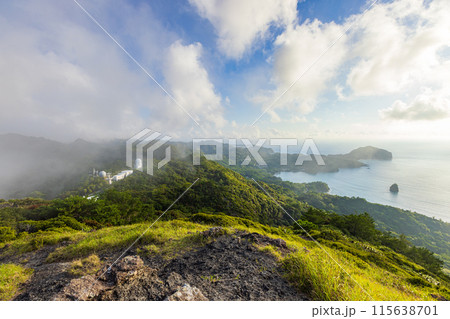 小笠原諸島・父島　傘山展望台から望む絶景 115638701