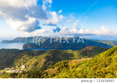 小笠原諸島・父島　旭山山頂から望む絶景 115638983