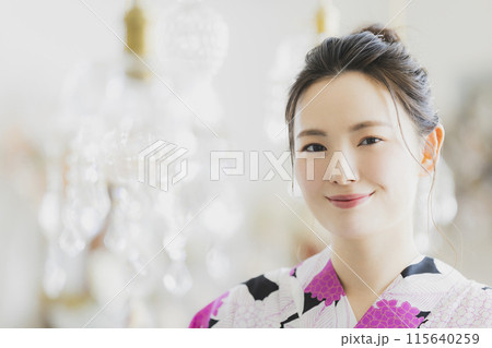 浴衣を着た女性 浴衣を着た女性 115640259