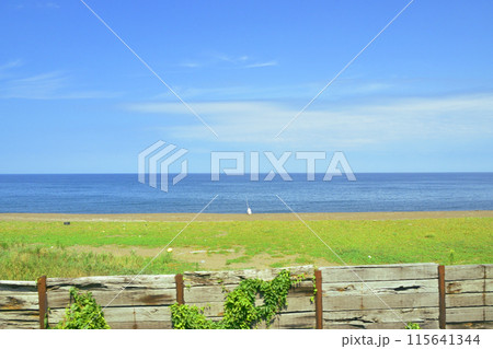 JR東日本信越本線直江津駅から柏崎駅までの車窓風景(2022年夏) JR東日本信越本線直江津駅から柏崎駅までの車窓風景(2022年夏) 115641344