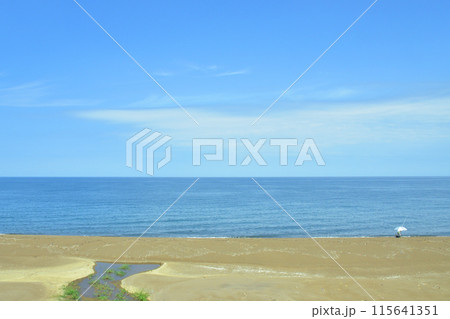 JR東日本信越本線直江津駅から柏崎駅までの車窓風景(2022年夏) 115641351