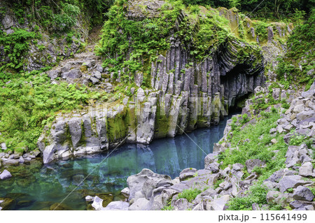 高千穂峡の柱状節理 115641499