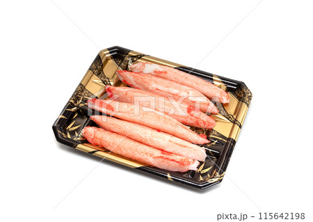 カニカマ（魚肉練り製品）【白背景け切り抜き】 115642198