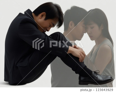 三角関係に悩む男性 115643929