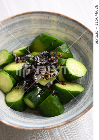 きゅうりと塩昆布のごま油和え きゅうりと塩昆布のごま油和え 115646026