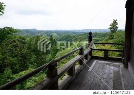 千葉県 笠森寺観音堂回廊と房総の森 千葉県 笠森寺観音堂回廊と房総の森 115647122