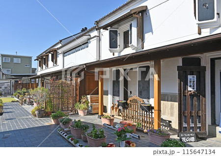 中山道鴻巣宿散歩：鴻巣市産業観光館「ひなの里」　鴻巣市人形 115647134