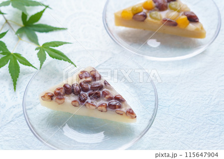京都の和菓子「水無月」 115647904