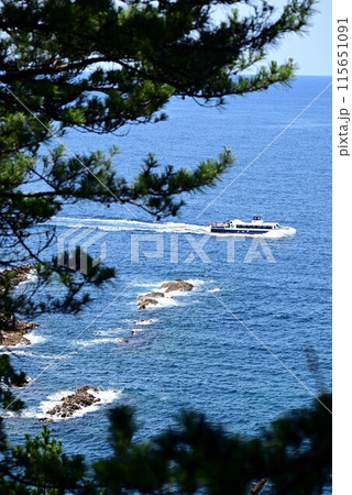 夏の浦富海岸 115651091