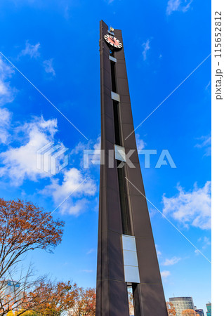 東京　千代田区 永田町　国会前庭にある三権分立の時計塔 115652812