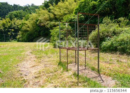 イノシシ対策　箱罠 115656344