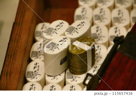 江戸時代に流通した通貨… 小判金 115657416