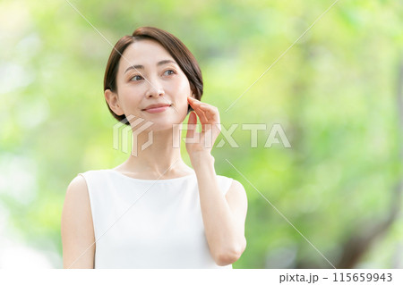 ビューティー　さわやか　女性 115659943