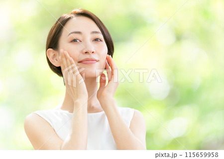 ビューティー　さわやか　女性 115659958