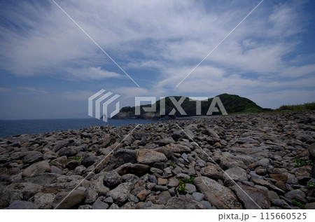 猫の島 相島積石塚群とめがね岩 猫の島 相島積石塚群とめがね岩 115660525