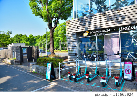 電動キックボードのシェアリングサービス 115663924