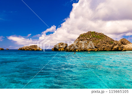 小笠原諸島 海と青い空 小笠原諸島 海と青い空 115665105