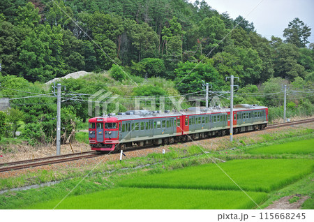 しなの鉄道 平原ー御代田 しなの鉄道 115系 S6編成 しなの鉄道 平原ー御代田 しなの鉄道 115系 S6編成 115668245