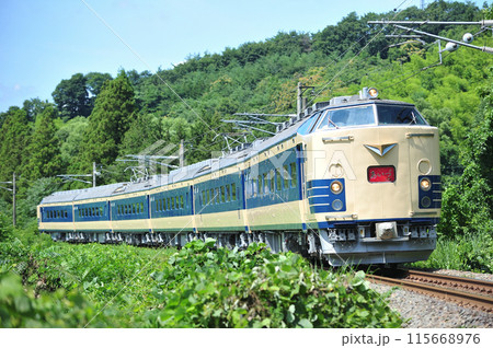東北本線 南福島ー松川 JR東日本 583系 N1+N2編成(仙台) あいづ 東北本線 南福島ー松川 JR東日本 583系 N1+N2編成(仙台) あいづ 115668976