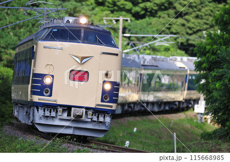磐越西線 磐梯熱海ー中山宿 JR東日本 583系 N-1+N-2編成(仙台) あいづ 磐越西線 磐梯熱海ー中山宿 JR東日本 583系 N-1+N-2編成(仙台) あいづ 115668985